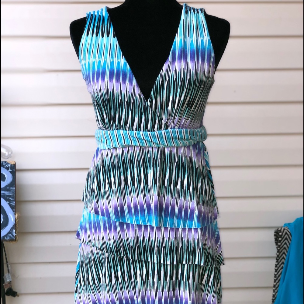 Women’s sleeveless midi dress. Blue/purple colors.